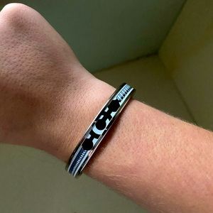 Hermès thin bangle
